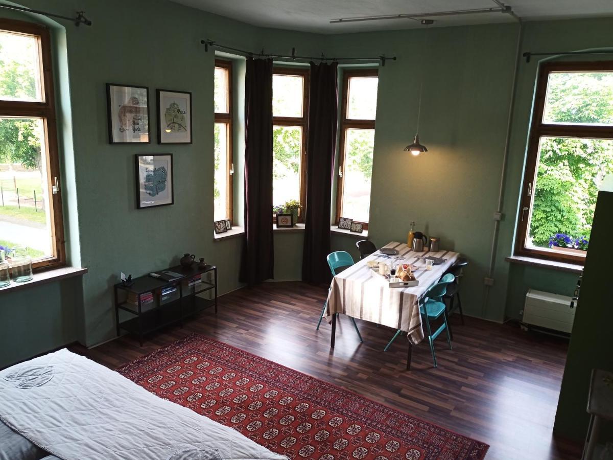 Zur Friedrichsruh Bed & Breakfast Oelsnitz  Bagian luar foto