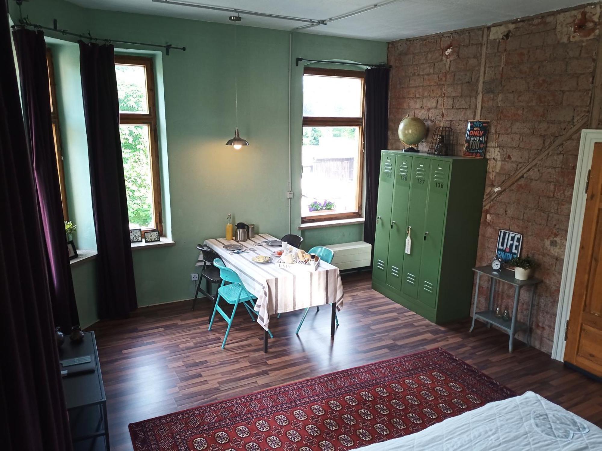 Zur Friedrichsruh Bed & Breakfast Oelsnitz  Bagian luar foto